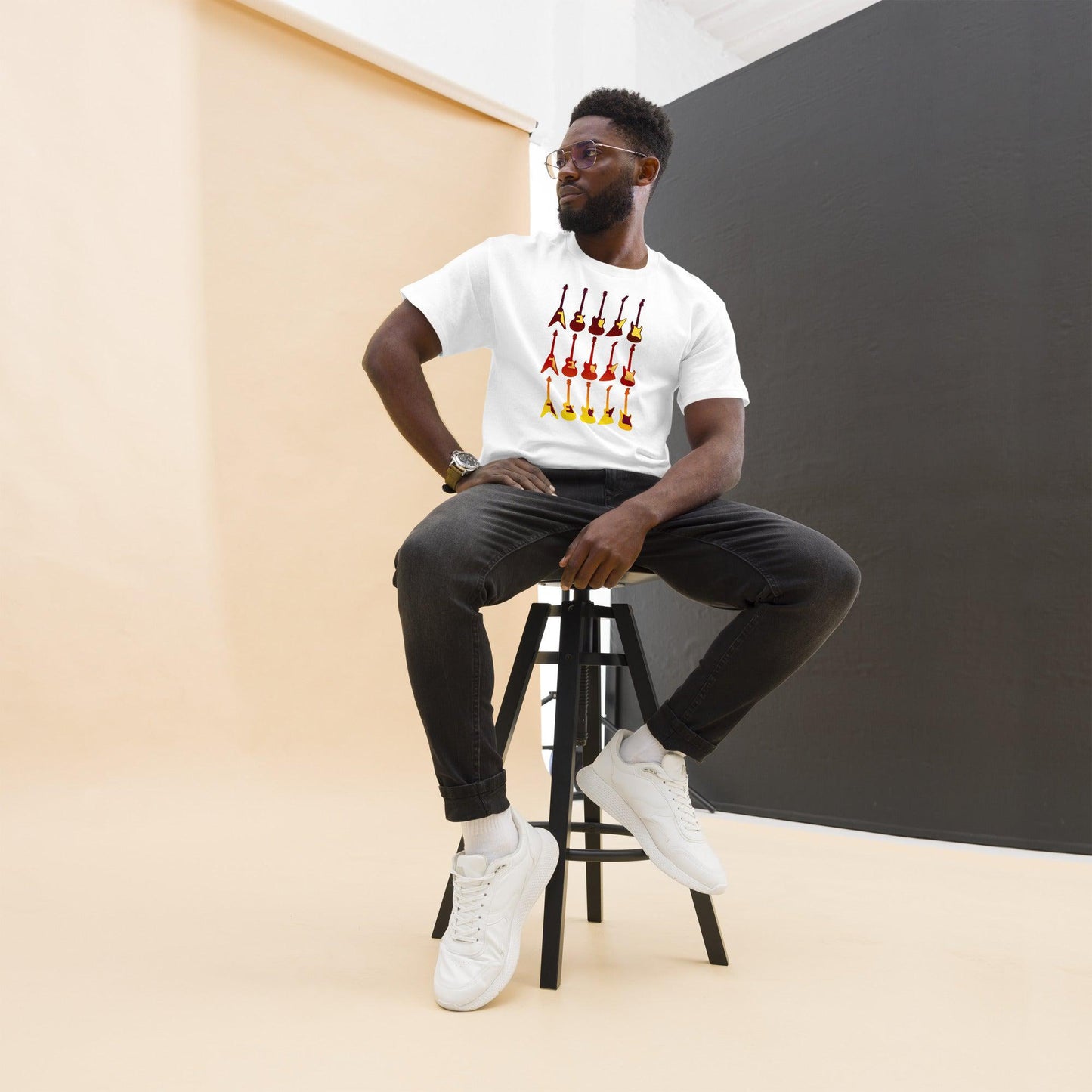 Scar Design Retro Guitars T-shirt
