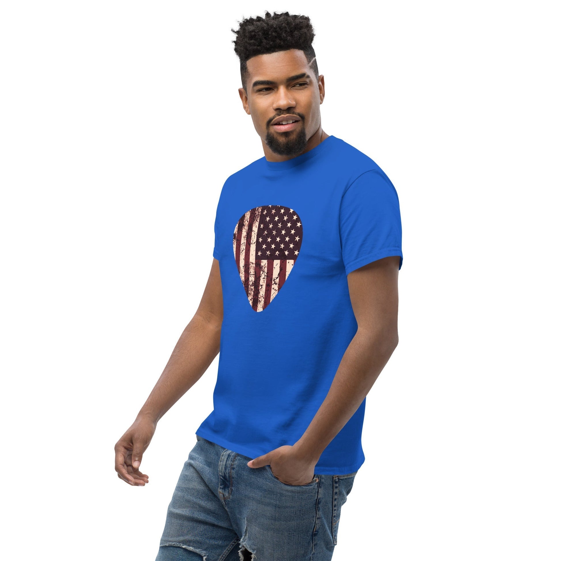 Vintage American Flag Guitar Pick T-shirt