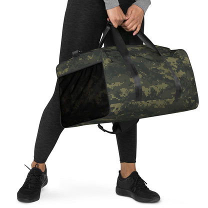 Digital Army Camo Green Duffle Bag – Military Style Travel Gym Bag, Tactical Camouflage Overnight Bag, Rugged Carry-On Weekender