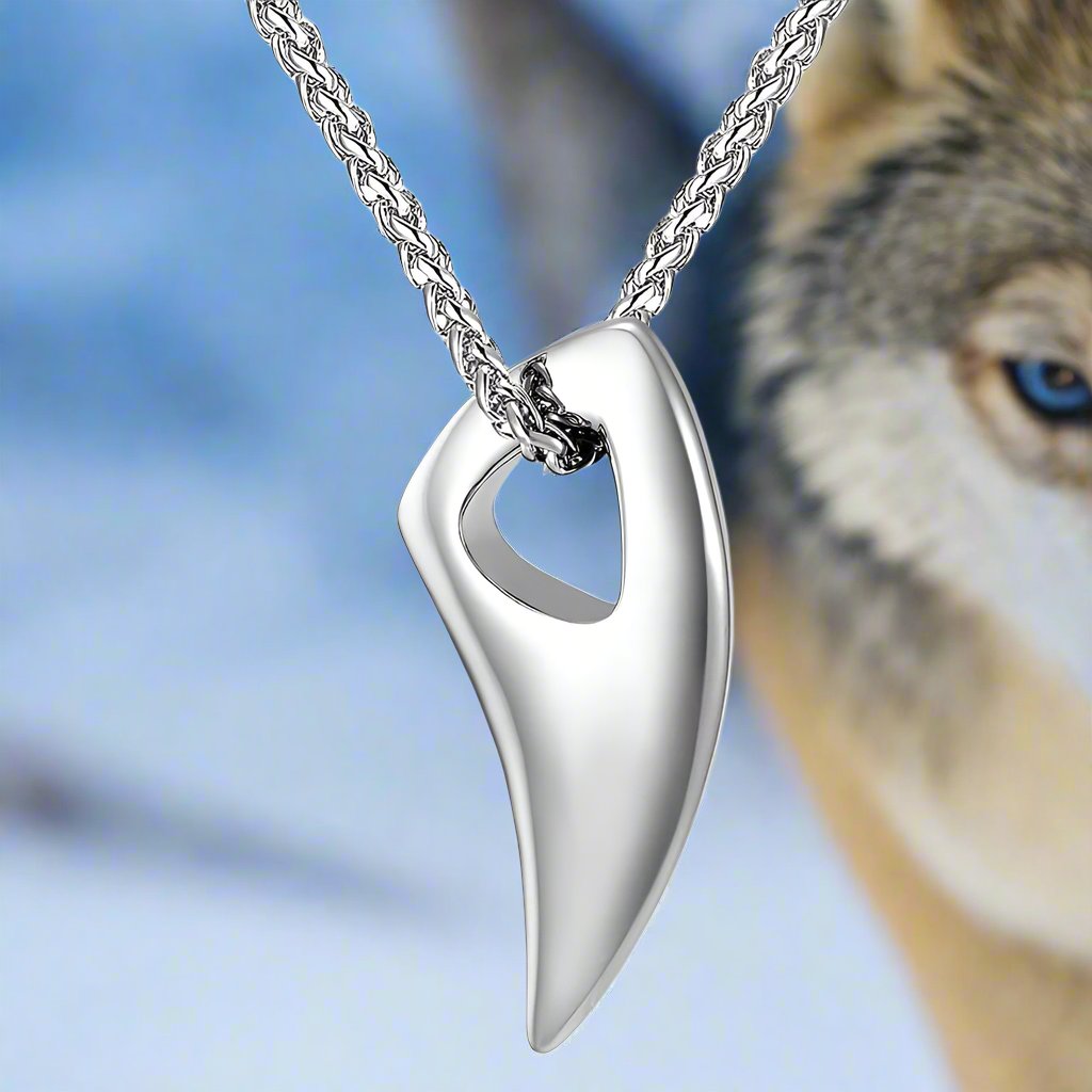 Stainless Steel Wolf Teeth Necklace for Men and Women, Black/Gold/Silver Tone, Punk Rock Necklace, 55.88-60.96CM, Adjustable Silver